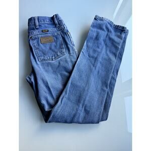 Wrangler Men's Blue Denim Straight Leg Regular Fit Western Jeans